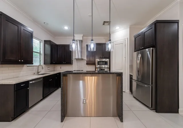 5th image of 3504 Chenevert St #A, Houston, TX 77004 | MLS# 68364808