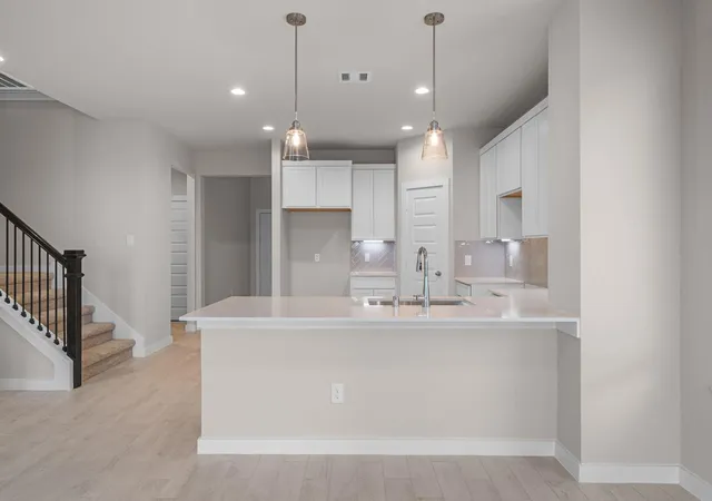 Photo 3 of Single family home for sale at 1731 Pecan Woods Ln, Conroe, TX 77301 | MLS# 51669366 | Listing updated on 2026-09-04
