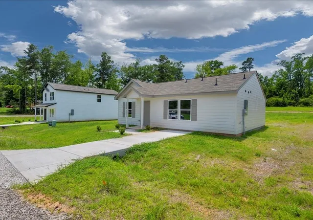 2nd image of 235 Dana Dr, Lufkin, TX 75901 | MLS# 90517877