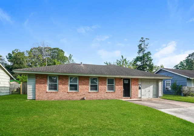 Photo 2 of Single family home for sale at 8614 Rockhill St, Houston, TX 77061 | MLS# 78343110 | Listing updated on 2026-09-22