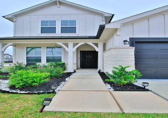Photo 3 of Single family home for sale at 5834 Finely Run St, Spring, TX 77373 | MLS# 48144555 | Listing updated on 2026-09-10