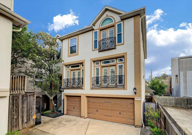 Photo 1 of Single family home for sale at 5217 Blossom St #C, Houston, TX 77007 | MLS# 41252987 | Listing updated on 2026-09-12