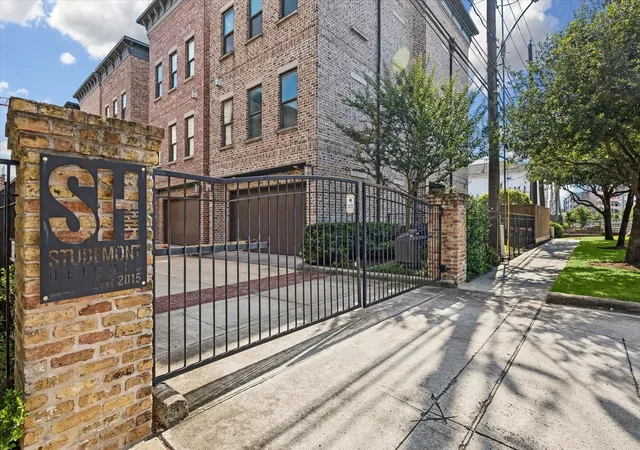 28th image of 2913 Hicks St, Houston, TX 77007 | MLS# 84402582