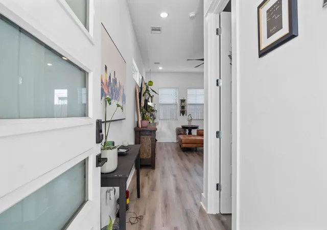 5th image of 412 Neyland St #C, Houston, TX 77022 | MLS# 33316889