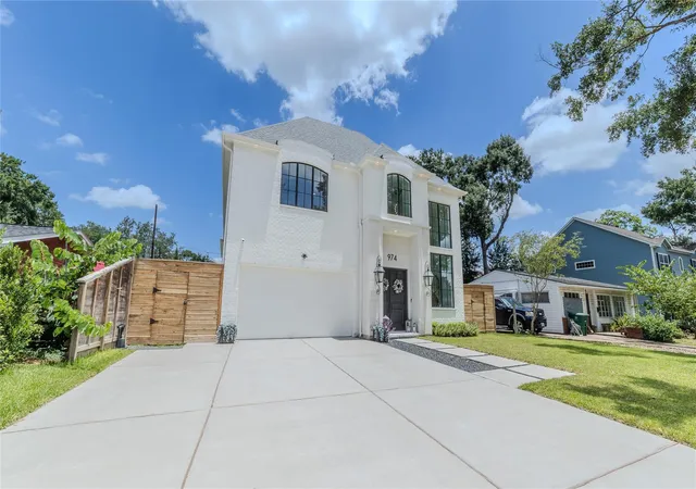 Photo 1 of Single family home for sale at 974 W 43rd Street, Houston, TX 77018 | MLS# 57817331 | Listing updated on 2026-07-17