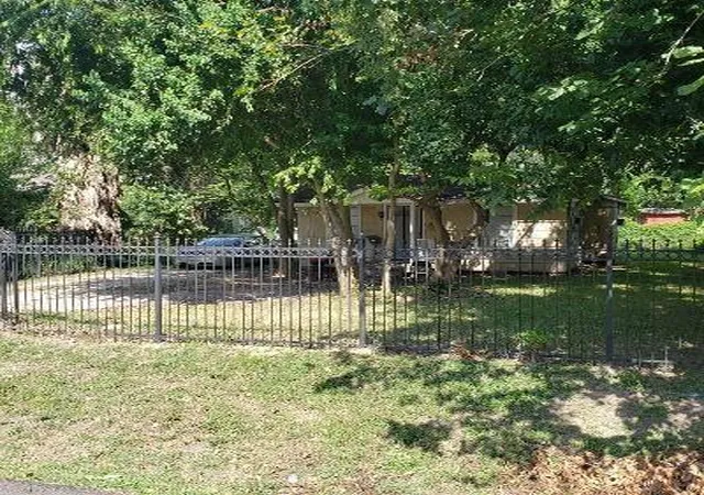 13th image of 408,408 1/2 Robert Lee, Houston, TX 77009 | MLS# 39779289