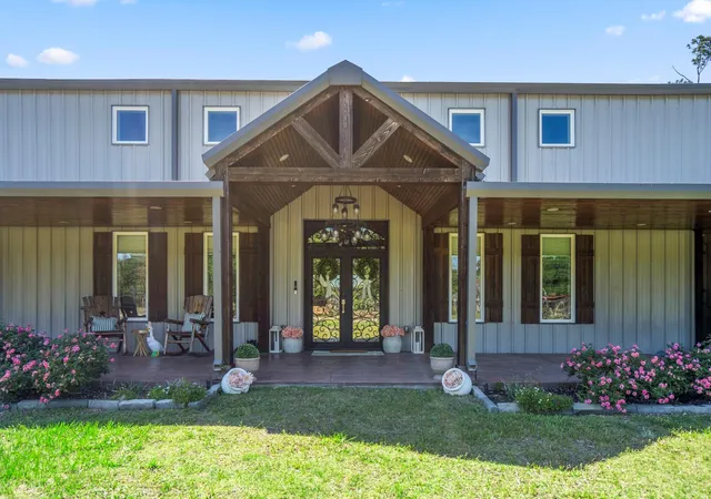 Photo 2 of Single family home for sale at 14972 Quinette Rd, Conroe, TX 77302 | MLS# 58519060 | Listing updated on 2026-09-02