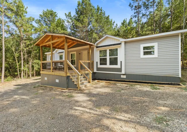 Photo 2 of Single family home for sale at 1091 Harrell Rd, Coldspring, TX 77331 | MLS# 33640630 | Listing updated on 2026-07-23