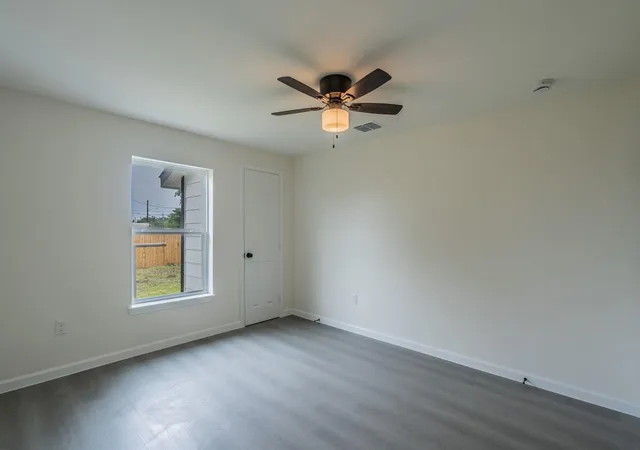 4th image of 7821 Ethel St, Houston, TX 77028 | MLS# 42319905