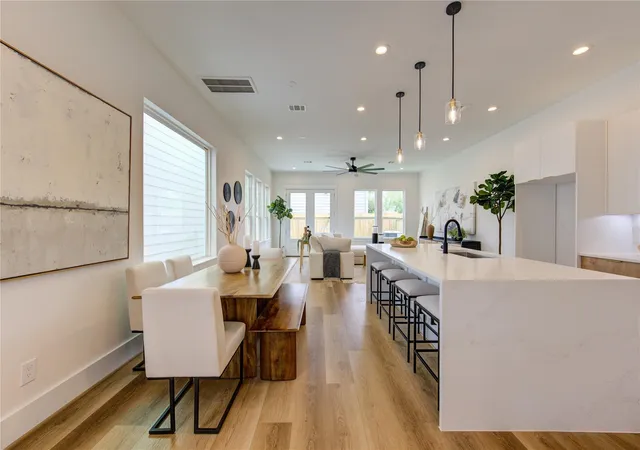 Photo 3 of Single family home for sale at 2817 Tuam St, Houston, TX 77004 | MLS# 74928343 | Listing updated on 2026-09-07