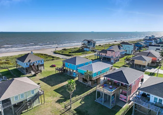 Photo 4 of Single family home for sale at 778 Wommack, Crystal Beach, TX 77650 | MLS# 91869967 | Listing updated on 2026-09-09