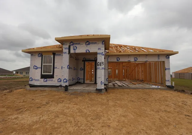 2nd image of 685 Daniels Lake Ln, Dayton, TX 77535 | MLS# 83704446