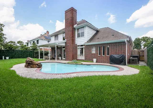 Homes for sale in Sugar Land, TX | 118 Mill Trail Dr, Sugar Land, TX 77498 | MLS# 35255436