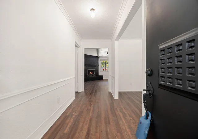 Photo 3 of Single family home for sale at 7231 Ridge Oak Dr, Houston, TX 77088 | MLS# 75571002 | Listing updated on 2026-09-12