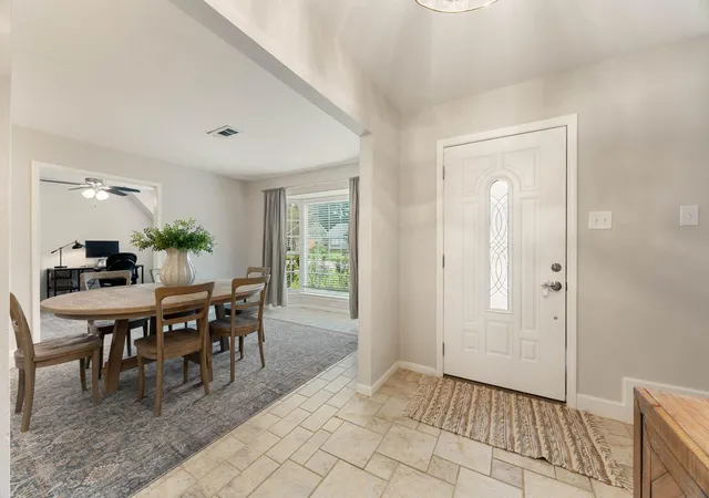 4th image of 12514 Hazelwood Ln, Houston, TX 77077 | MLS# 56393199