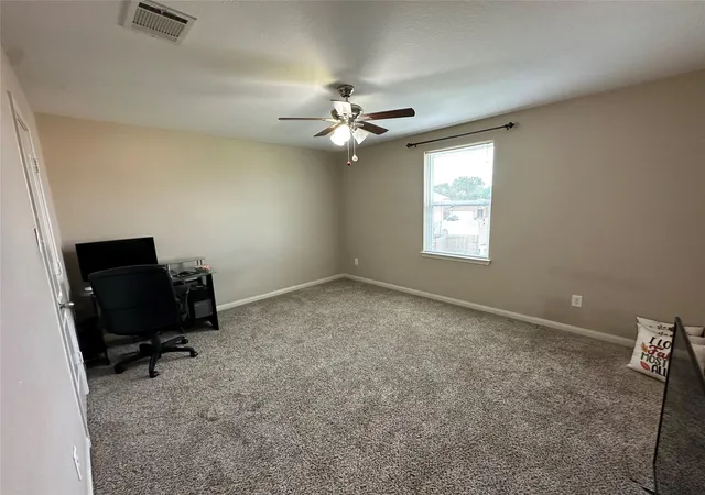Photo 4 of Single family home for sale at 419 Turquoise Trade Dr, La Marque, TX 77568 | MLS# 80668833 | Listing updated on 2026-09-18