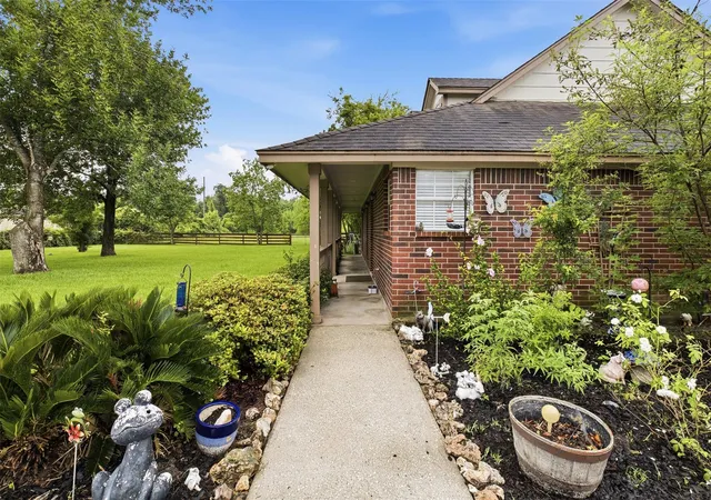 5th image of 18722 Fenske Rd, Cypress, TX 77433 | MLS# 36196086