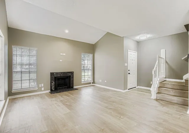 3rd image of 800 Country Pl Dr, Houston, TX 77079