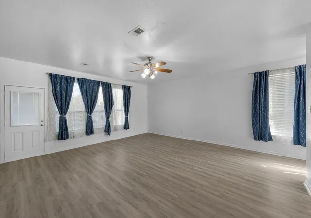4th image of 4810 Jarl Ct, Katy, TX 77449 | MLS# 78931295
