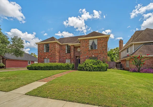 Photo 1 of Single family home for sale at 410 Crestwood Dr, Seabrook, TX 77586 | MLS# 14977233 | Listing updated on 2026-09-16