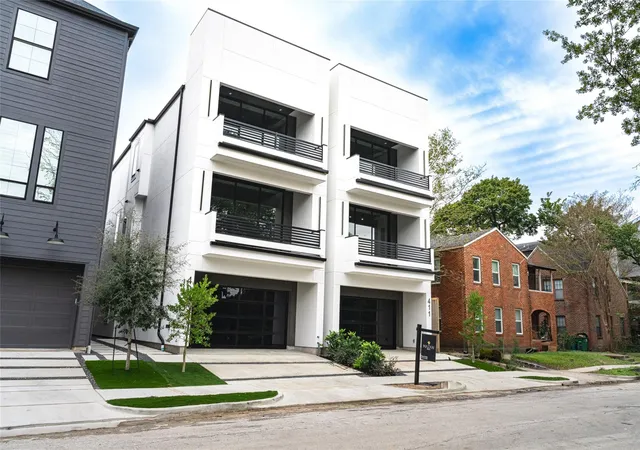 Photo 3 of Sale Pending at 411 W Saulnier St, Houston, TX 77019 | MLS# 87842682 | Listing updated on 2026-09-04
