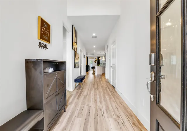 Photo 3 of Single family home for sale at 4905 Finns Landing St, League City, TX 77573 | MLS# 82687485 | Listing updated on 2026-09-17