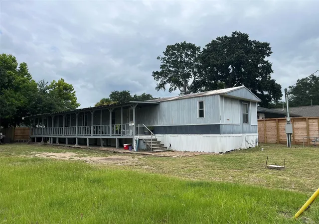 Photo 1 of Sale Pending at 410 Travis, Richmond, TX 77469 | MLS# 88562943 | Listing updated on 2026-09-02