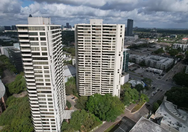 34th image of 14 Greenway Plz #2P, Houston, TX 77046 | MLS# 63443332