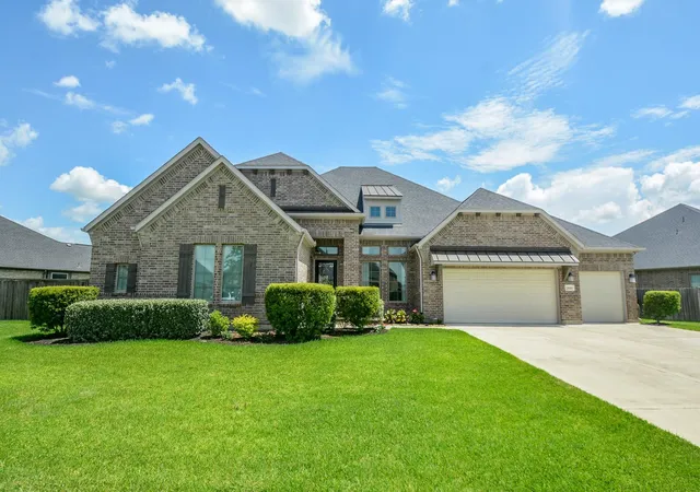 Photo 1 of Sale Pending at 29010 Stratwood Bnd Ln, Katy, TX 77494 | MLS# 69810540 | Listing updated on 2026-09-11