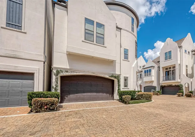4th image of 9940 Woodwind Ln S, Houston, TX 77025 | MLS# 14666778