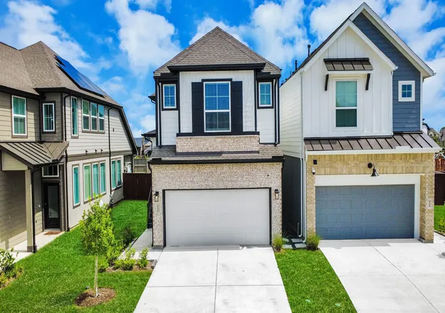 Photo 2 of Single family home for sale at 5214 Sage Hills Dr, Manvel, TX 77578 | MLS# 66697995 | Listing updated on 2026-08-27