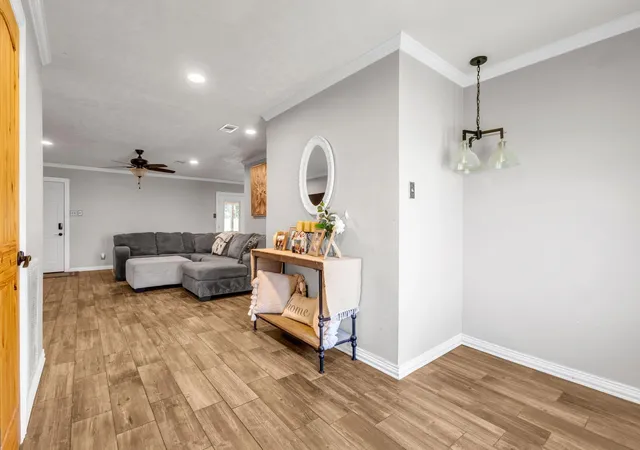 Photo 3 of Single family home for sale at 2601 Rose Ave, Groves, TX 77619 | MLS# 41905009 | Listing updated on 2026-08-01