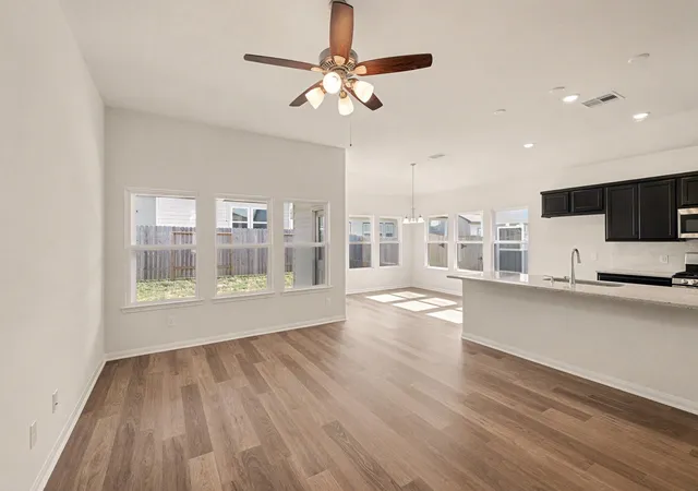 5th image of 11028 Ondrea, Willis, TX 77318 | MLS# 21807977