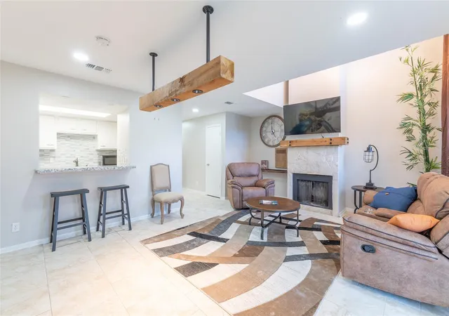 Photo 4 of Townhouse for sale at 38 Regency Point, Montgomery, TX 77356 | MLS# 87280623 | Listing updated on 2026-09-20