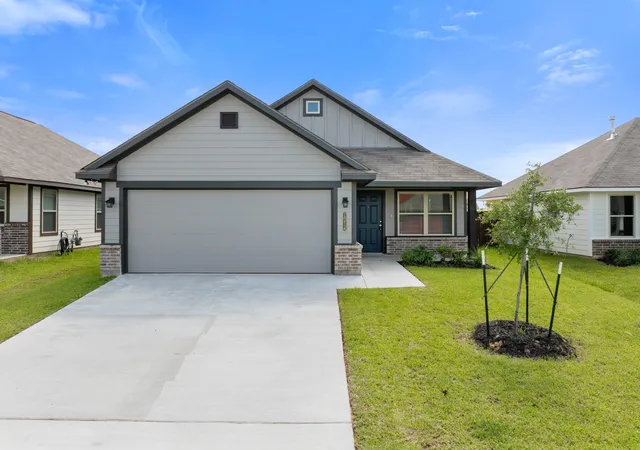 Photo 2 of Single family home for sale at 2869 Messenger Way, Bryan, TX 77803 | MLS# 98328982 | Listing updated on 2026-07-09