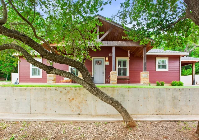 Photo 3 of Sale Pending at 564 Highway 71 W, Smithville, TX 78957 | MLS# 37340565 | Listing updated on 2026-09-20