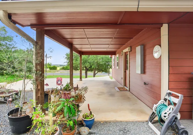 Photo 4 of Sale Pending at 564 Highway 71 W, Smithville, TX 78957 | MLS# 37340565 | Listing updated on 2026-09-20