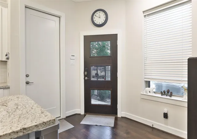 4th image of 845 Fisher St #A, Houston, TX 77018 | MLS# 79451820