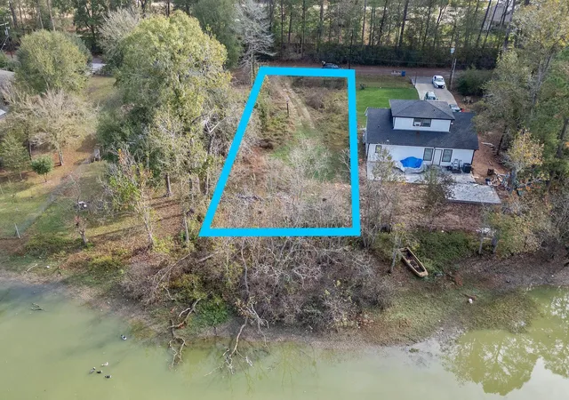 Photo 3 of Land for sale at Tbd Lakewood Dr, Conroe, TX 77306 | MLS# 52857351 | Listing updated on 2026-06-10