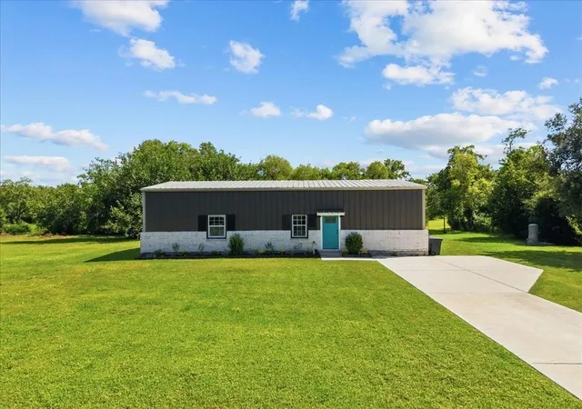 2nd image of 13509 S Bellaire St, Santa Fe, TX 77510 | MLS# 82820474