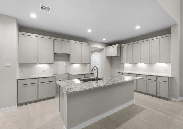 Photo 3 of Single family home for sale at 1759 Pecan Woods Ln, Conroe, TX 77301 | MLS# 54981785 | Listing updated on 2026-08-26