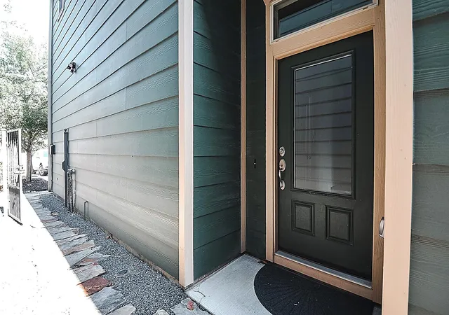 3rd image of 814 W 26Th St #A, Houston, TX 77008 | MLS# 94970925