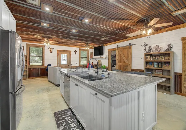 Photo 4 of Sale Pending at 22546 Highway 321, Cleveland, TX 77327 | MLS# 46547712 | Listing updated on 2026-09-13