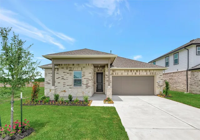 Photo 2 of Single family home for sale at 335 W Rose Marie Ln, Montgomery, TX 77356 | MLS# 32212094 | Listing updated on 2026-09-20