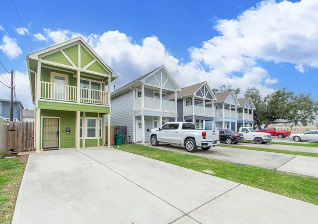 Homes for sale in Pasadena, TX | 404 Spooner St, Pasadena, TX 77506 | MLS# 67589627