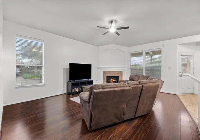Homes for sale in Pearland, TX | 2001 Running Brook Ln, Pearland, TX 77584 | MLS# 10479111