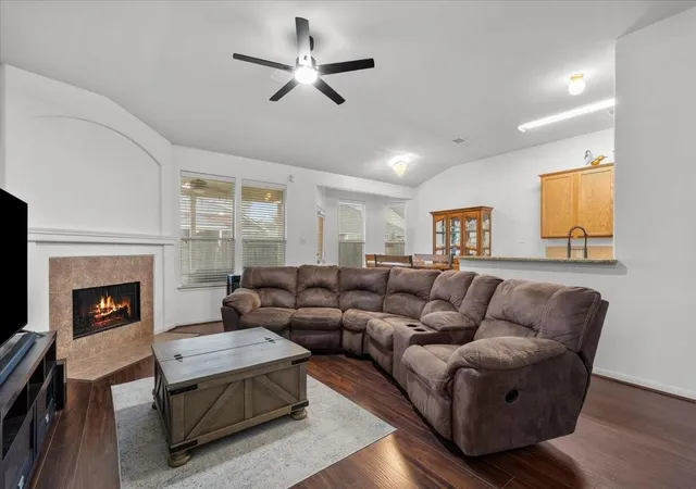 Homes for sale in Pearland, TX | 2001 Running Brook Ln, Pearland, TX 77584 | MLS# 10479111