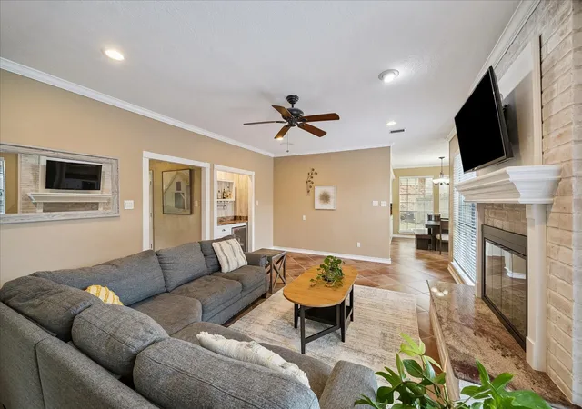 3rd image of 2919 Forest Garden Dr, Kingwood, TX 77345 | MLS# 51120783