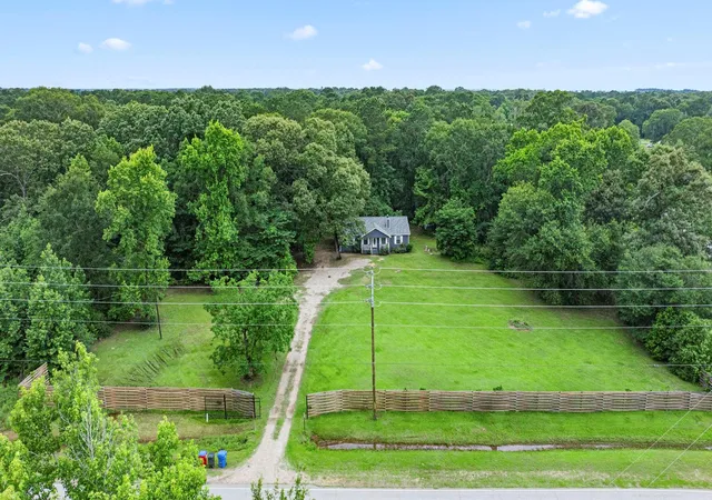 4th image of 9660 Fostoria Rd, Cleveland, TX 77328 | MLS# 24178970