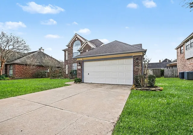Homes for sale in Lake Jackson, TX | 54 Parsley Ct, Lake Jackson, TX 77566 | MLS# 4643020